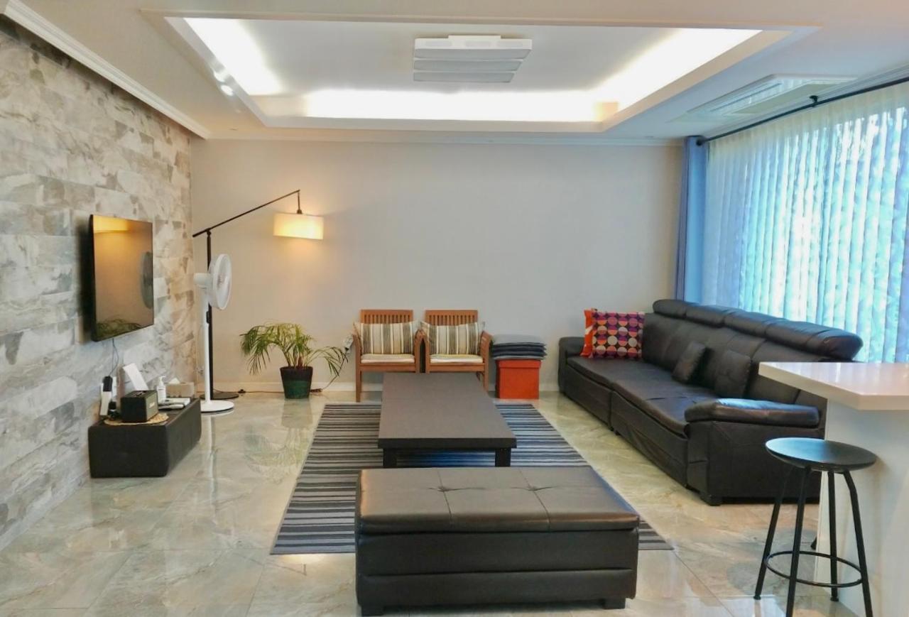 Oh Happy Day Jeju Villa Exterior photo