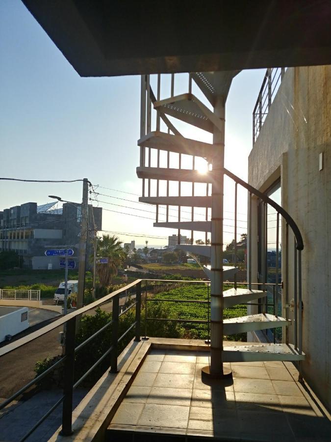 Oh Happy Day Jeju Villa Exterior photo