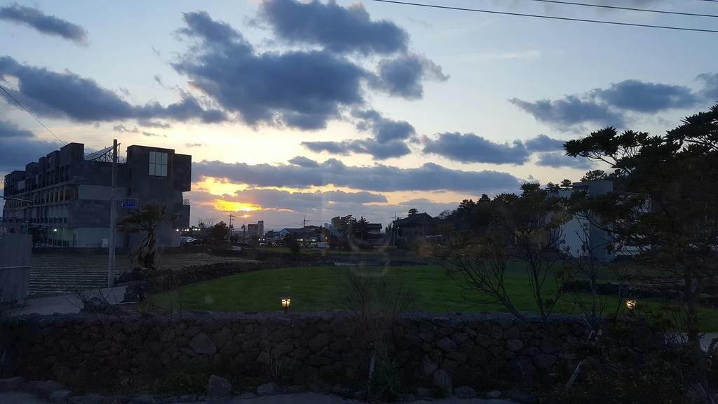 Oh Happy Day Jeju Villa Exterior photo