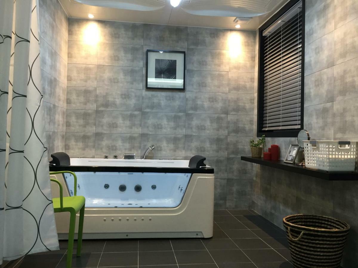 Oh Happy Day Jeju Villa Exterior photo